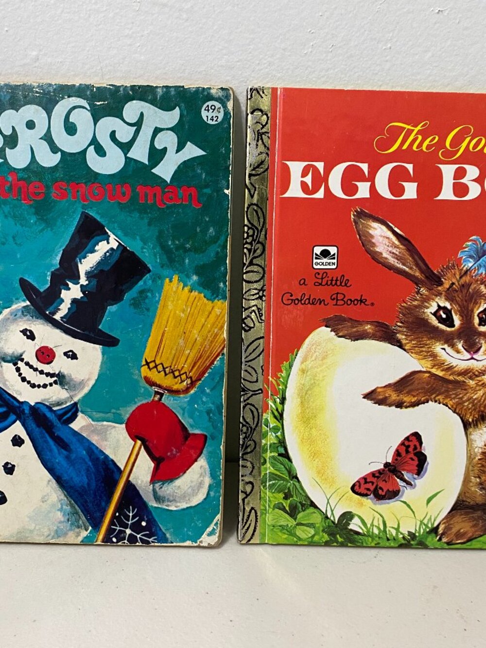 (2) VNTG Little Golden Books Frosty the Snow Man 1975 / The Golden Egg Book 1962